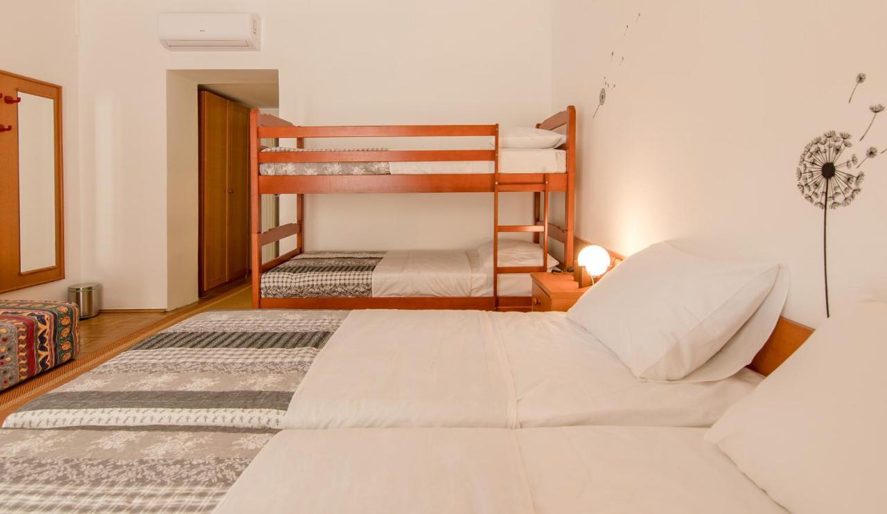 Hotel Barba Starigrad Paklenica Bagian luar foto